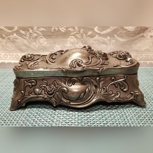 Godinger Silver Plated Art Floral Baroque Footed Casket Glove Jewelry Box